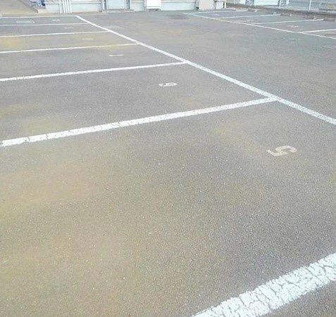 レオネクストやなぎ荘　第二の駐車場
