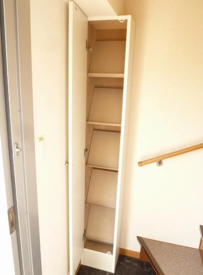 レオネクストやなぎ荘　第二の収納