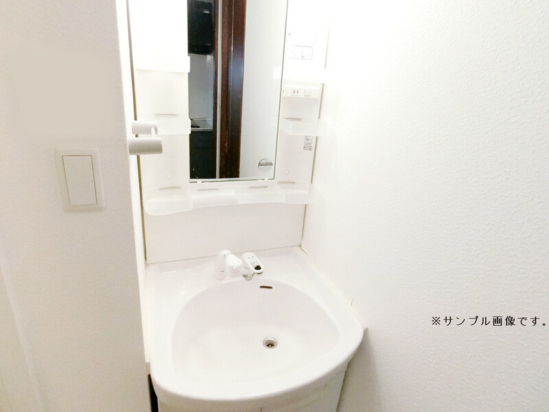 プレサンス難波ＥＡＳＴモダニティの洗面所