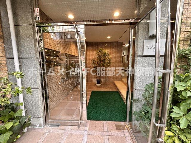 ハイツ交邦のエントランス