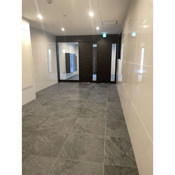 エスグランデ中崎町のロビー