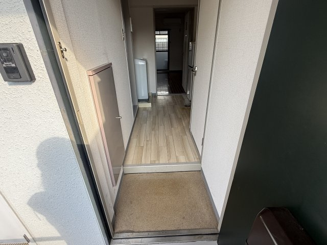 アンシャンテ高島の玄関