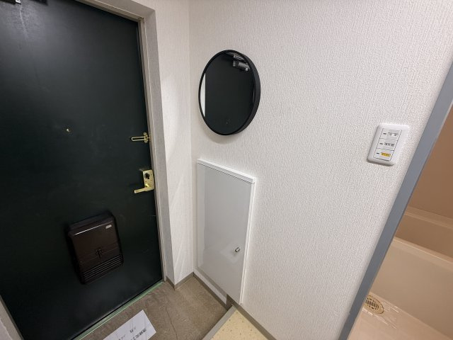 アンシャンテ高島の玄関