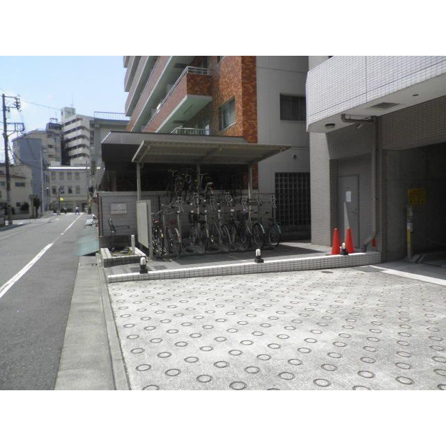 サンピエス大森の駐車場