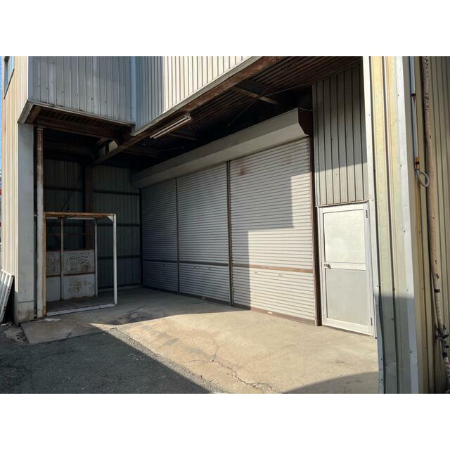 楠町貸し倉庫の駐車場