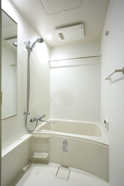 新品家具付きマンション奈良屋町13(KaGood福岡)の浴室