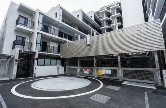 荒川区町屋８丁目の賃貸マンションの駐車場