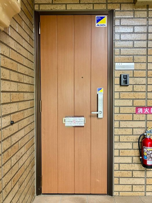 プランドール　Ａ棟の玄関