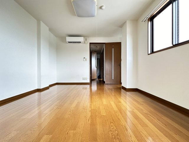 コーポYAMAMOTOⅡの居間・リビング