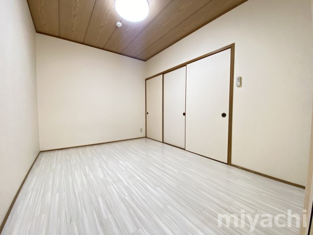 グランステイツ松茂の洋室