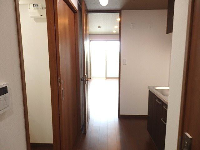 【玄関】アヴァンセ高砂Ⅱ 