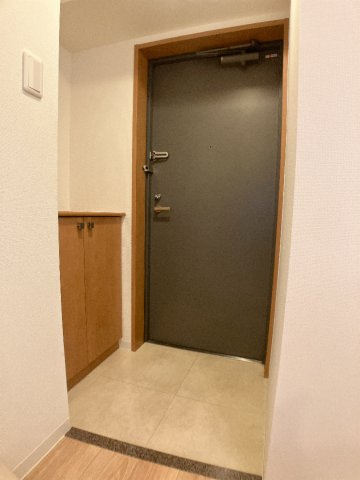 アリスタ常滑の玄関