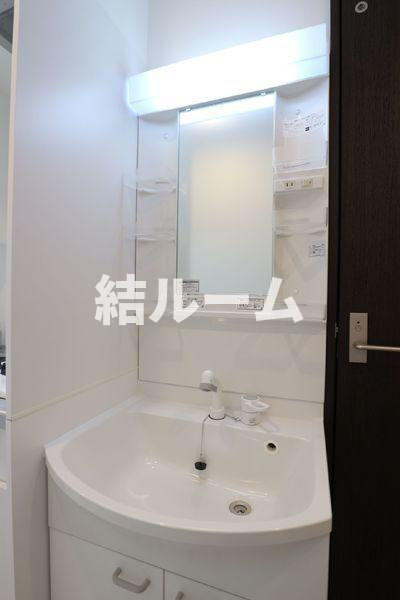 豊島区西巣鴨１丁目のアパートの洗面所