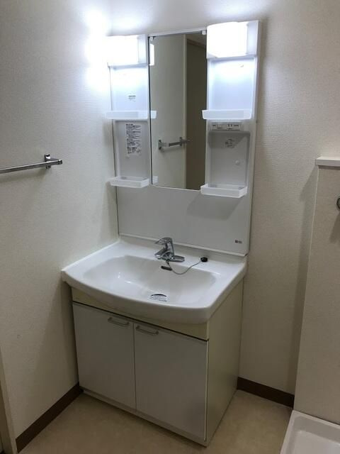 コーポレート小金井梶野通り２号棟の洗面所