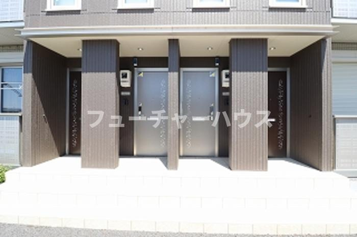 ドッググレイスコートのエントランス