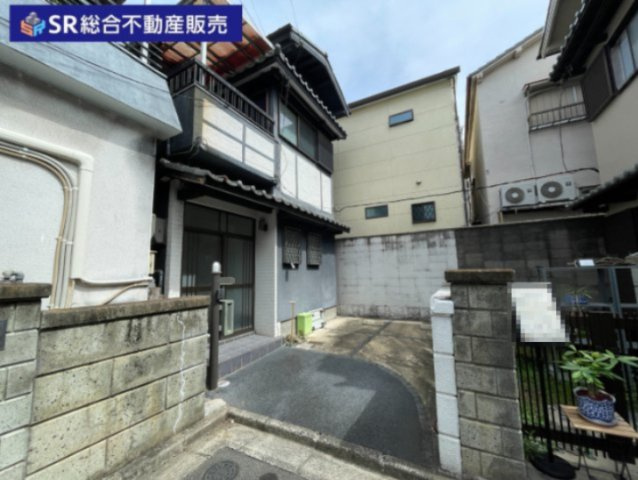 新喜多1丁目中古戸建の外観|近鉄・JRの2沿線利用可能！高井田東小学校まで徒歩7分の立地♪