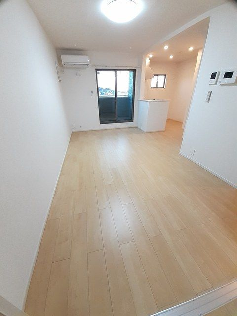 アカンサスⅣ　　刈谷市近郊の賃貸はクラスホーム刈谷店の居間・リビング