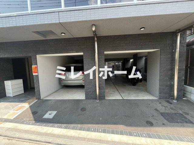 ハーモニーレジデンス東京羽田スカイブリッジの駐車場