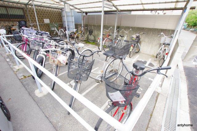ステュディオ新大阪　仲介手数料無料の駐車場