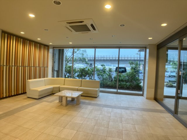 アリスタ常滑のロビー