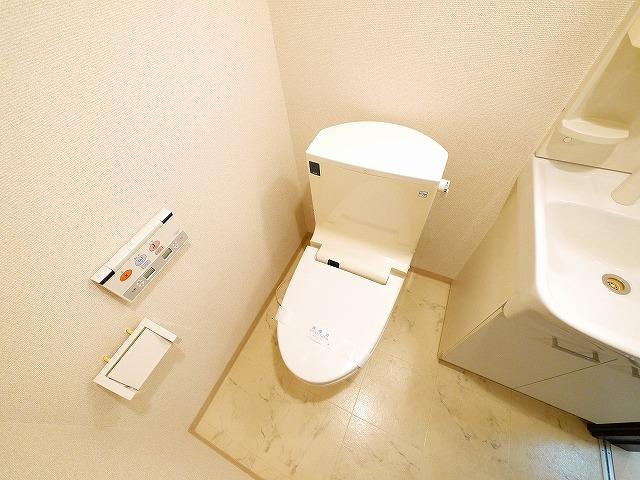 エヌエムドゥーズのトイレ