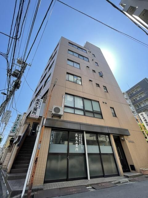 髙木ビルの外観