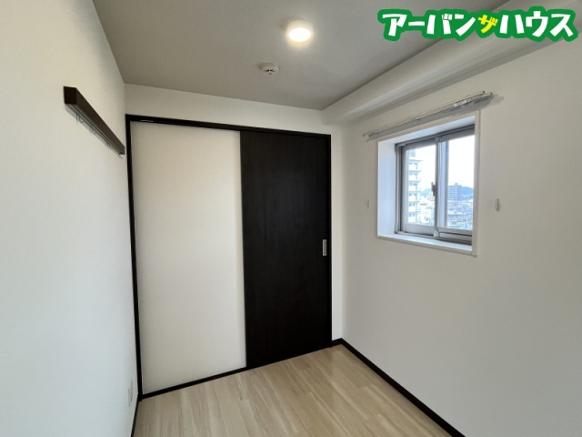 ８Ｌｅａｆ大元 の洋室