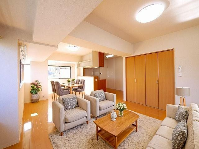 グランドパレス学園前の居間・リビング|CGで家具等を配置したもので家具等は含まれません