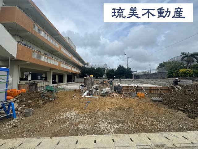 浦添市牧港2丁目（全3棟）B号棟