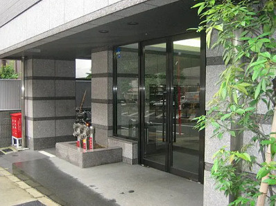 ルーブル西五反田弐番館のエントランス