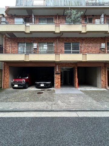 秀山コーポ文京苑　駐車場