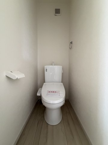 【現地画像あり】平塚市達上ケ丘2期　全2棟　2号棟の内装