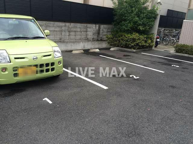 ５台敷地内駐車可能