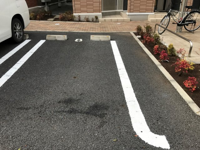 グランツ　ミッテⅡの駐車場|駐車場