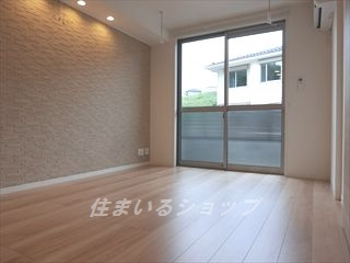 Ｆｌｏｒａ（フローラ）Ａ棟の居間・リビング