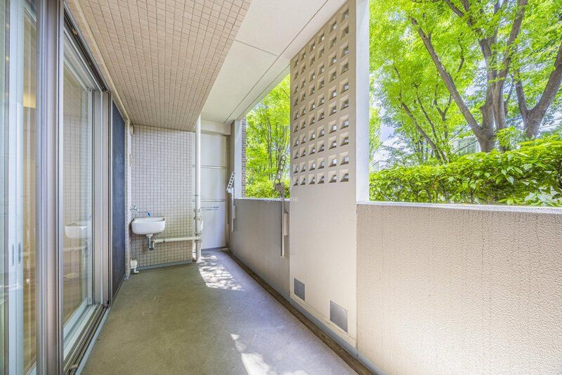 深沢ハウス　Ｋ棟のバルコニー|落ち着いた時間を過ごせるバルコニーです