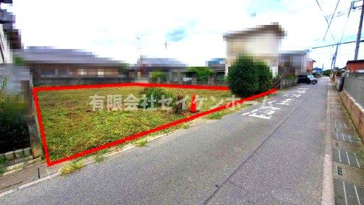 深谷市東方　建築条件なし（土地広々101坪超）の前面道路含む現地写真