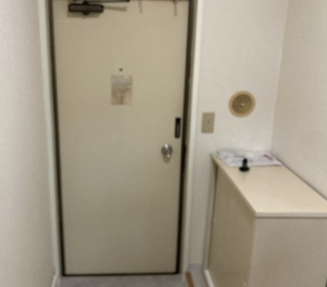 ヒルズ狭山の玄関