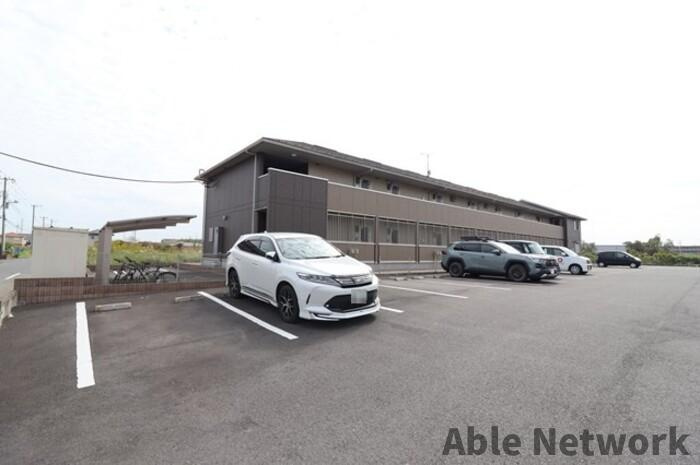 ショコラの駐車場