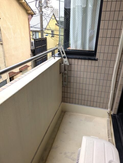 アゼリア動坂のバルコニー