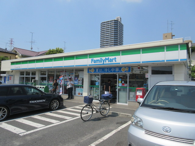 メゾンデフルールⅡのその他|ファミリーマートさいたま辻八丁目店
