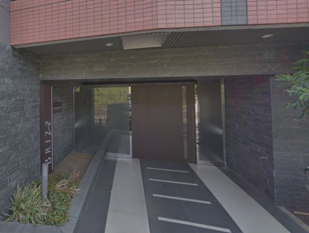 ブライズ亀戸DUEのエントランス
