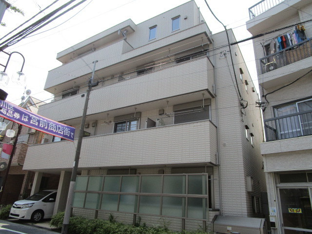 アモローソ　ヤワタ