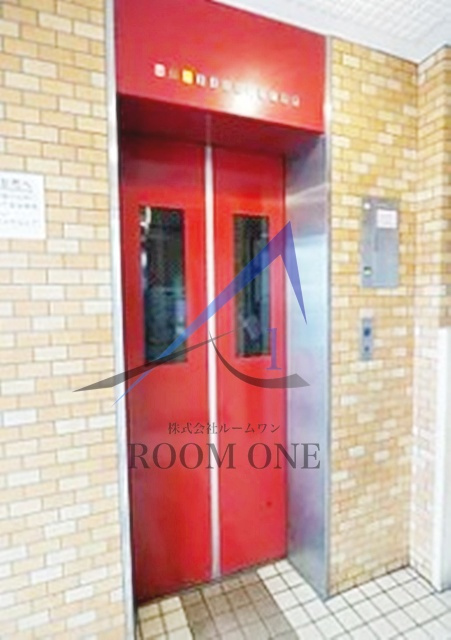 ライオンズマンション池袋要町第二のその他共用部分|エレベーターです。