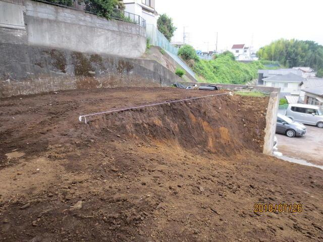 沼津市岡一色の売地|道路部分に車庫をつくれるよう…