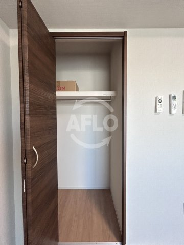 レジリエント江坂穂波町の収納|レジリエント江坂穂波町　クローゼット