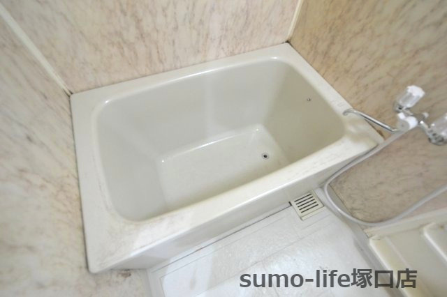 フリーダム常吉の浴室