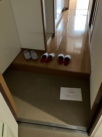 アンシルクコーポの玄関