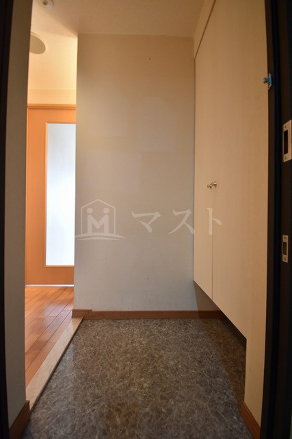 ディナスティ堺筋本町の玄関