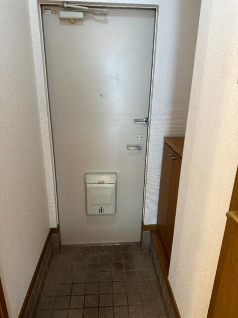 フォンターナの玄関|明るい玄関です